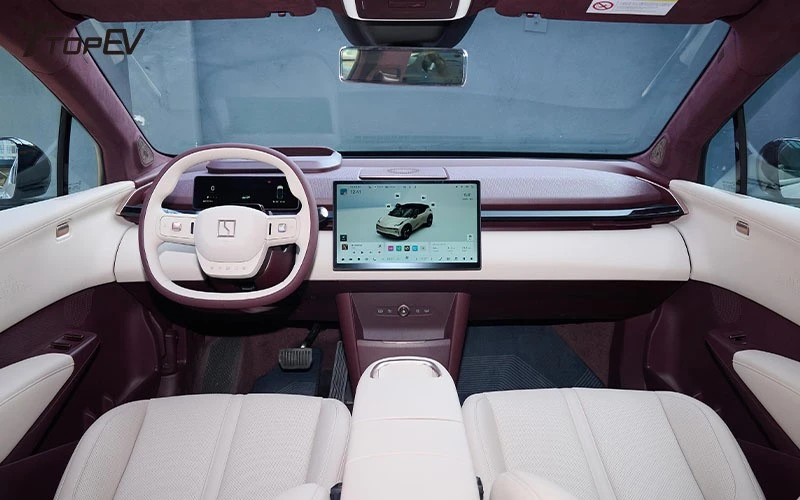 Zeekr X interior